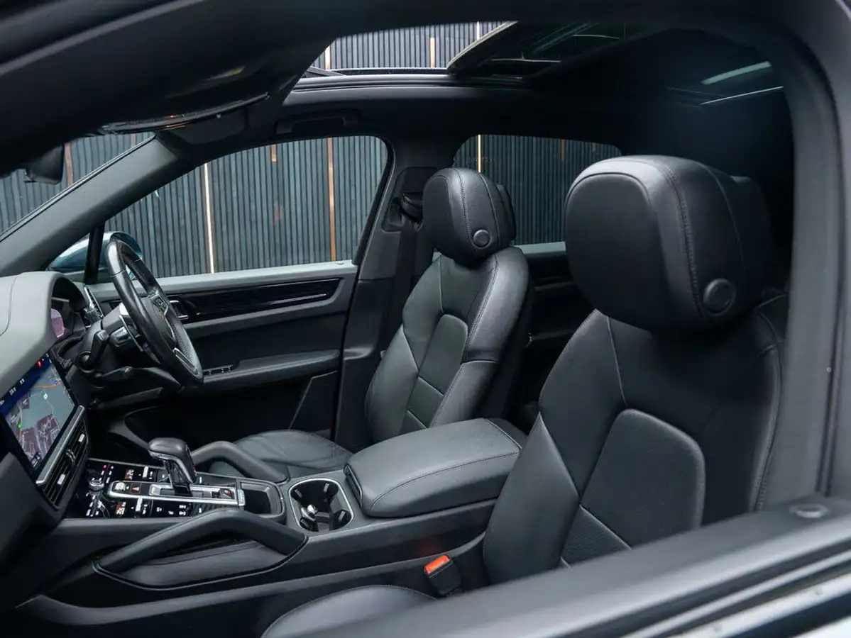 2020-porsche-cayenne-30-v6-station-wagon-big-39