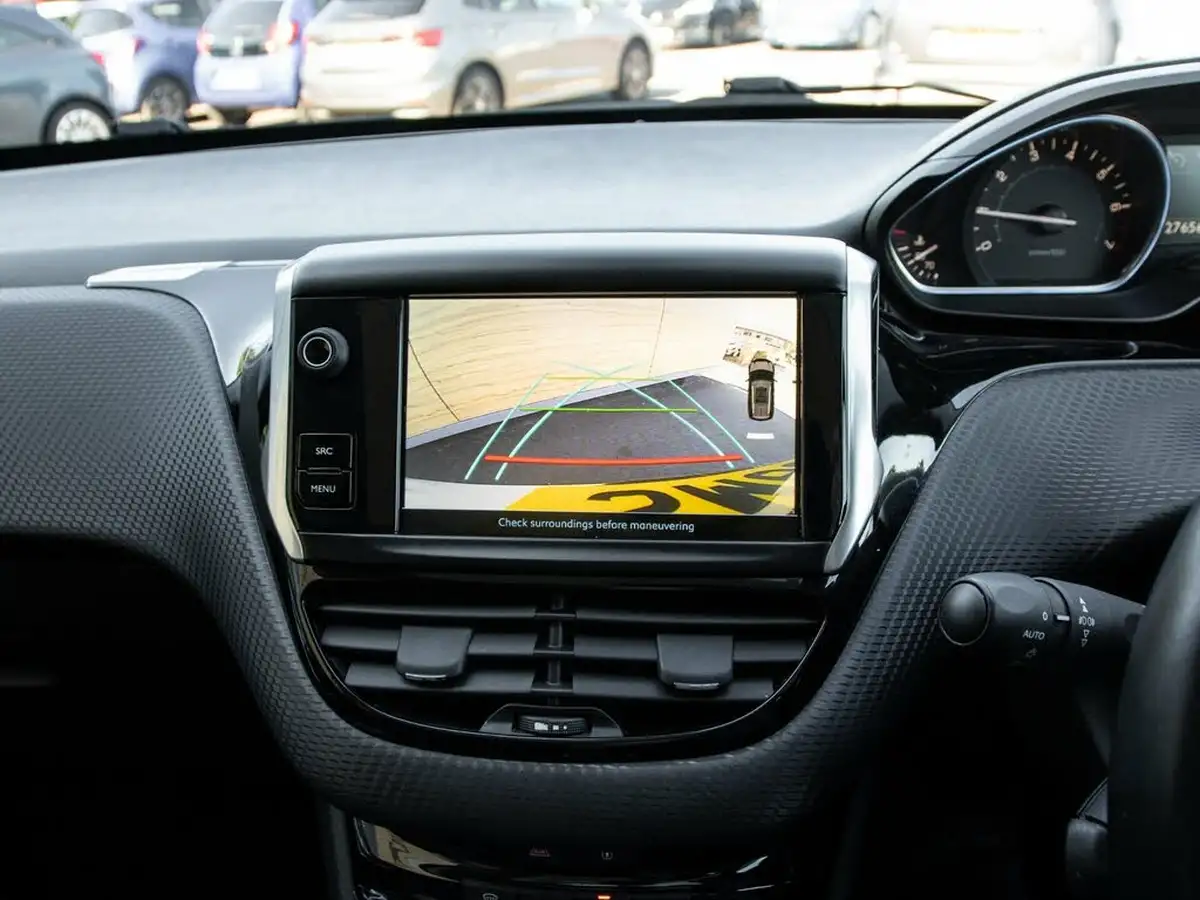 2018-peugeot-2008-suv-12-puretech-allure-premium-ss-big-28