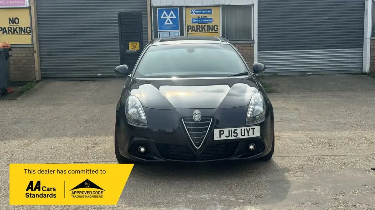 2015-alfa-romeo-giulietta-14-tb-qv-line-big-4