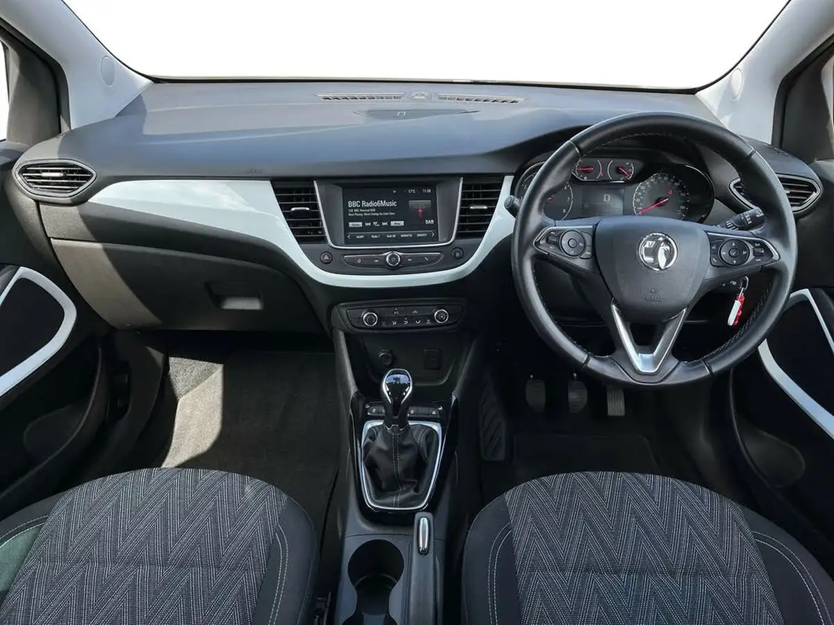 2020-vauxhall-crossland-x-12i-griffin-big-5
