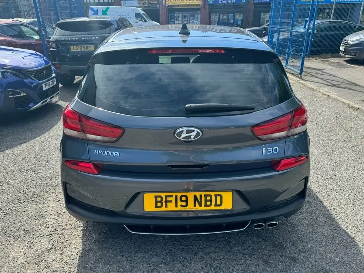 2019-hyundai-i30-14-t-gdi-n-line-nav-hatchback-dct-big-3