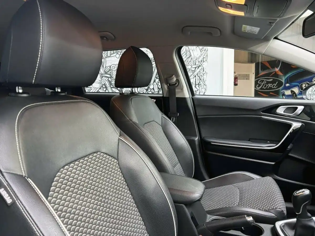 2022-kia-ceed-15-t-gdi-3-sportswagon-big-23