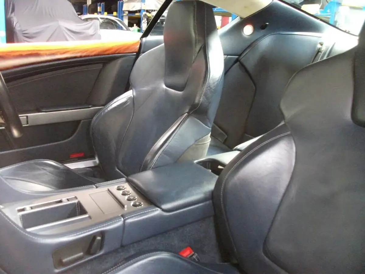 2005-aston-martin-db9-59-touchtronic-big-19