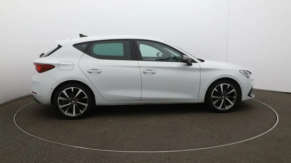 2021-seat-leon-15-tsi-evo-fr-sport-150ps-hatchback-big-48