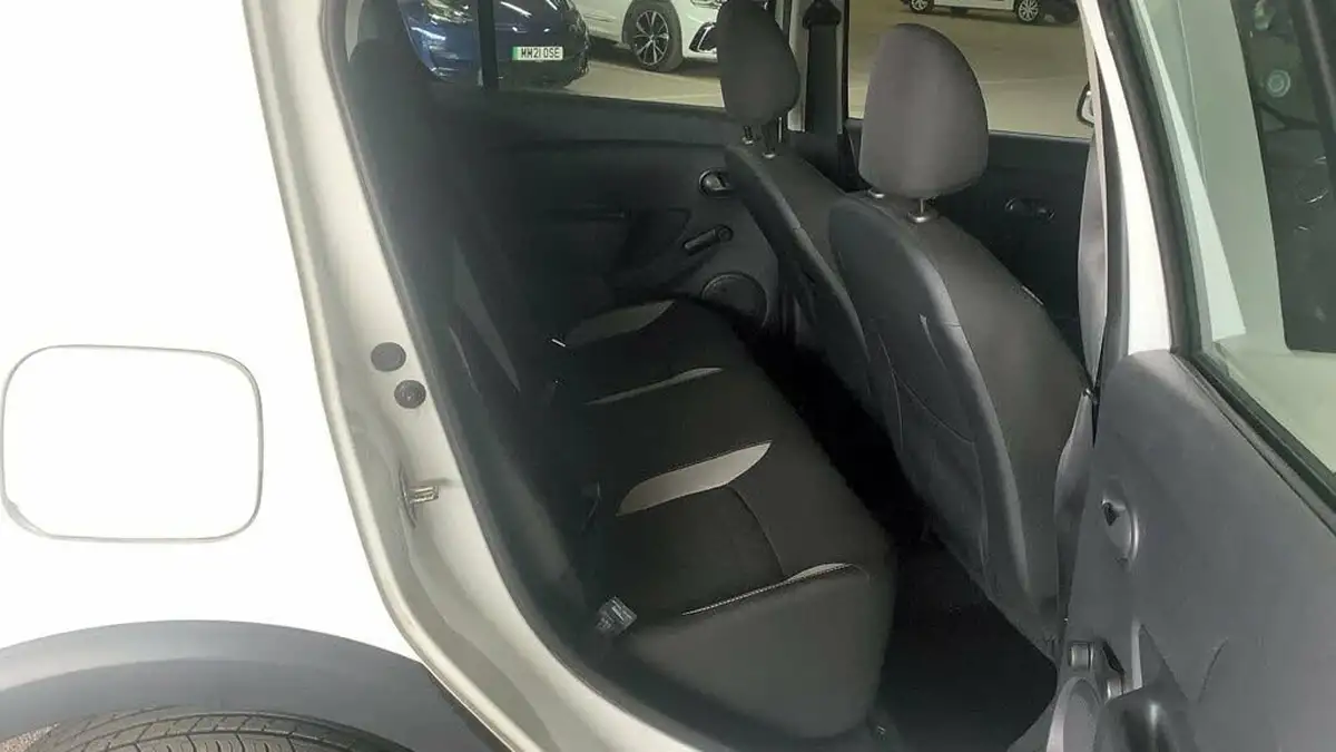 2015-dacia-sandero-stepway-09-tce-ambiance-big-7