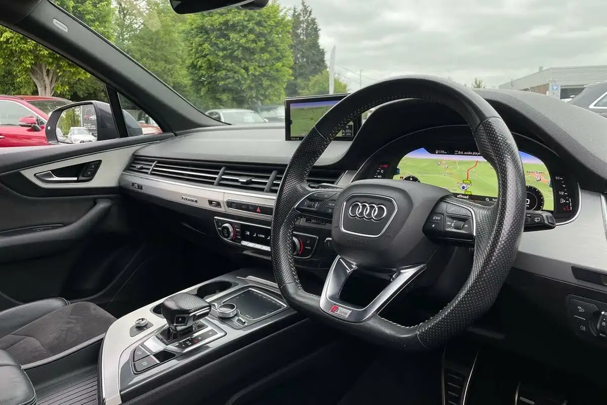 2018-audi-q7-30-50-tdi-s-line-big-25
