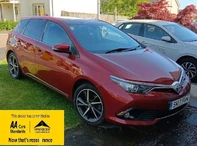 2017 Toyota Auris 1.8 VVT-i HSD Design (TSS) Hatchback