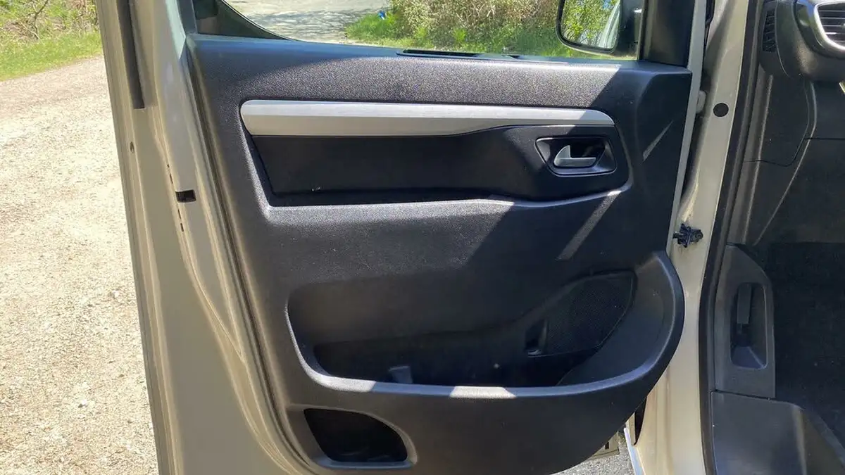 2018-citroen-spacetourer-20bluehdi-flair-m-180ps-etg6-big-18