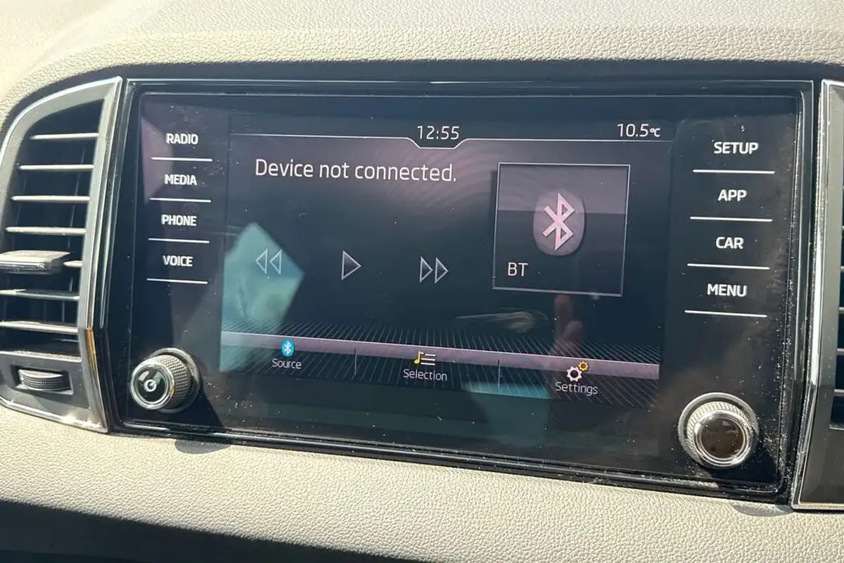 2019-skoda-karoq-20tdi-se-big-44