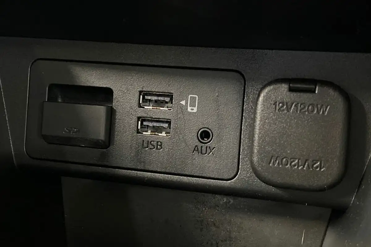 2024-mazda-mazda2-15-e-skyactiv-g-homura-aka-90ps-big-27