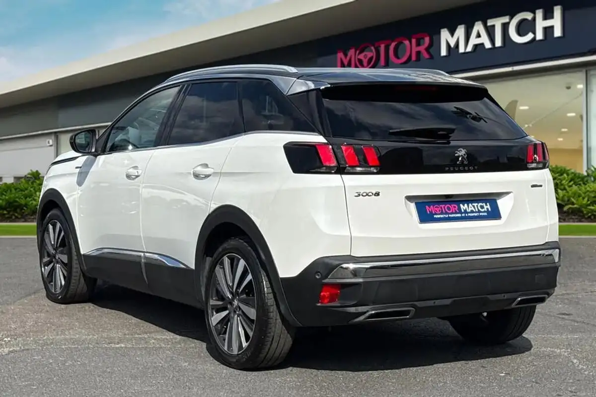 2019-peugeot-3008-suv-12-puretech-gt-line-premium-big-1