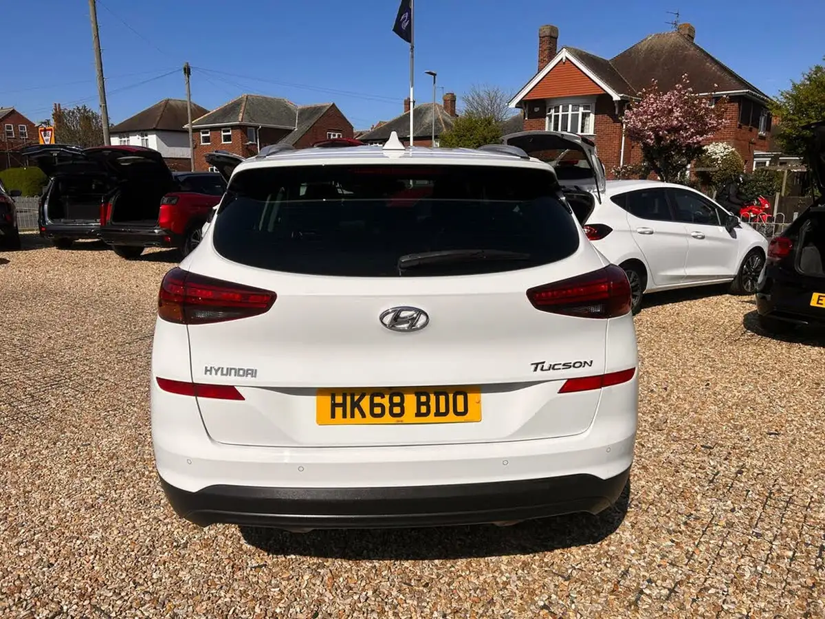 2018-hyundai-tucson-16-gdi-se-nav-big-4