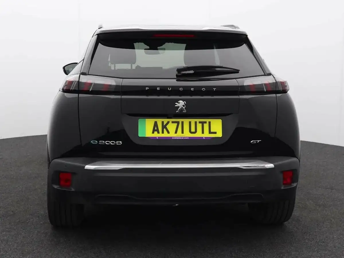 2021-peugeot-2008-suv-e-gt-premium-50kwh-big-3