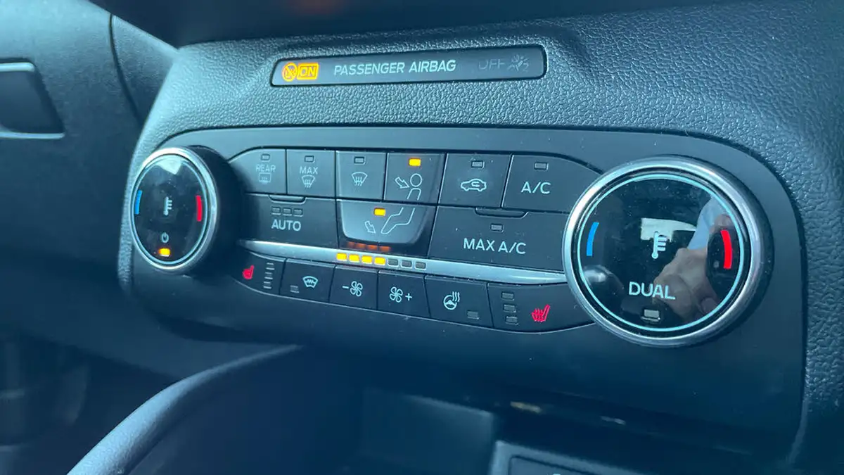 2023-ford-kuga-15t-st-line-x-edition-big-27