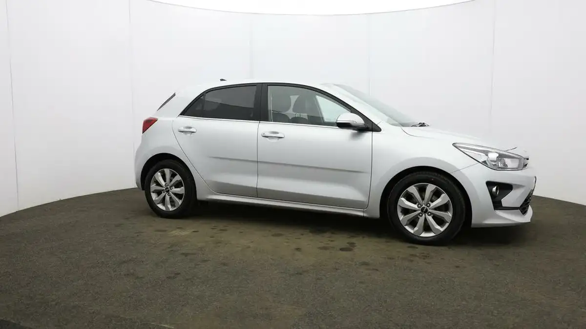 2022-kia-rio-10-t-gdi-3-big-48
