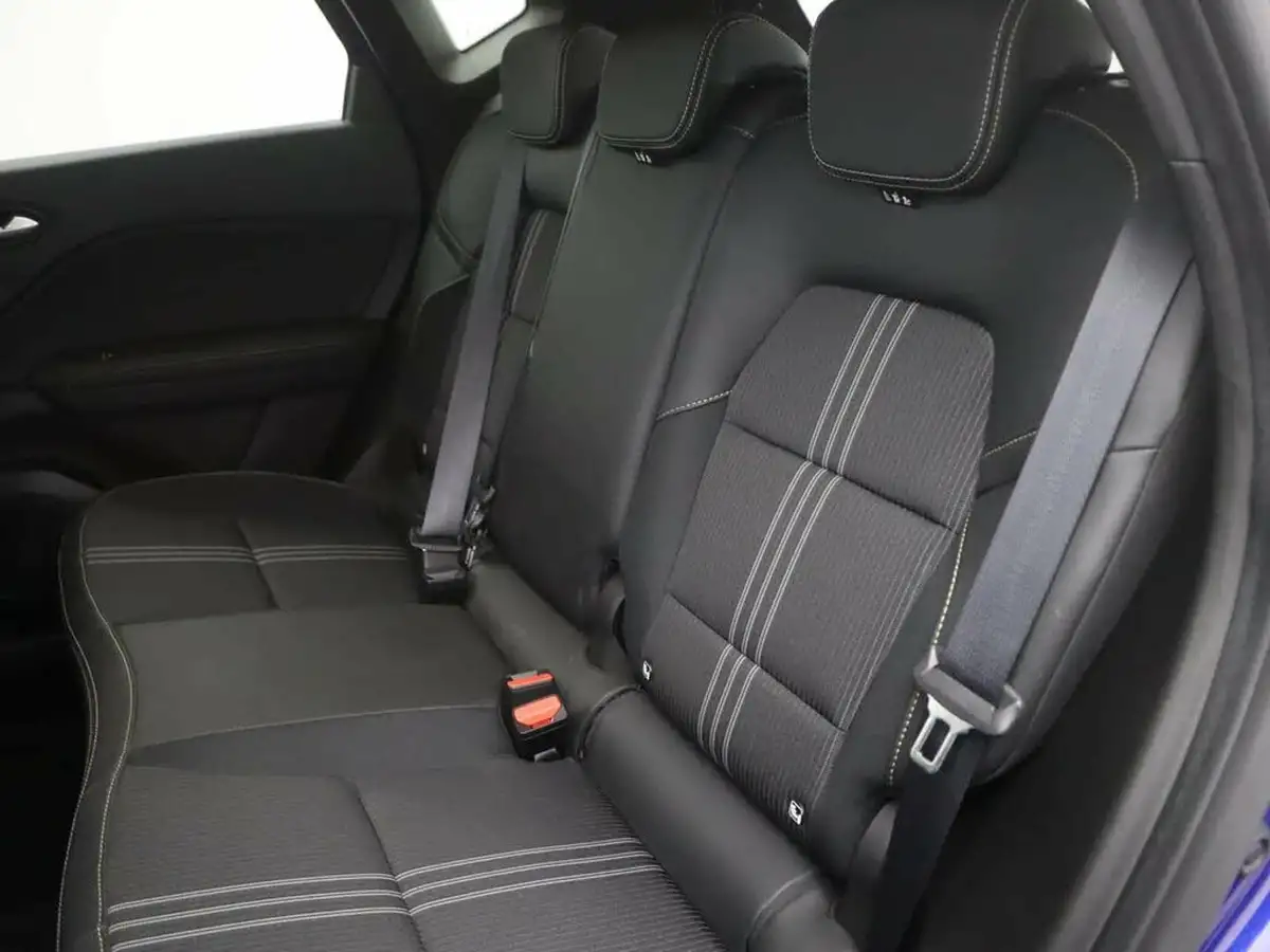 2023-renault-captur-16-e-tech-engineered-160ps-plug-in-big-14