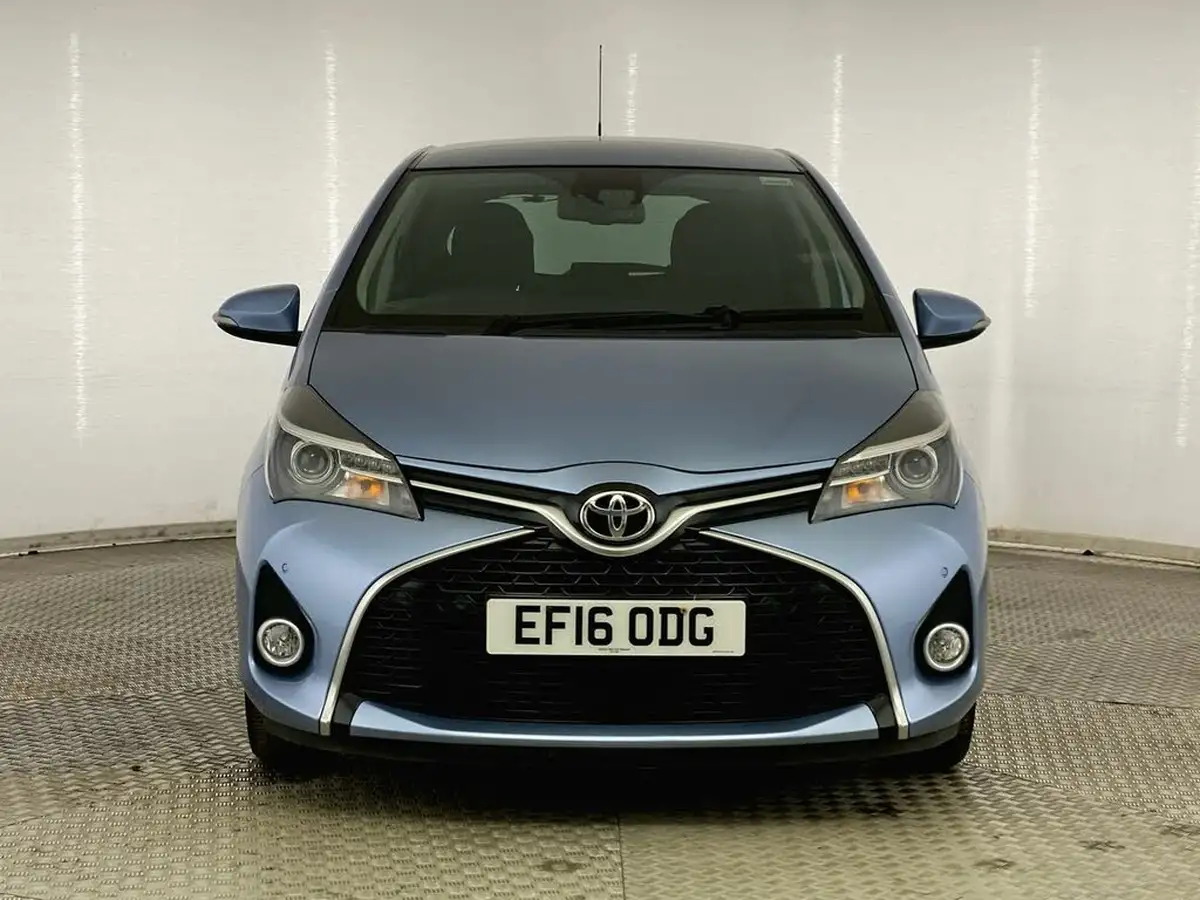 2016-toyota-yaris-133-design-tss-cvt-big-1