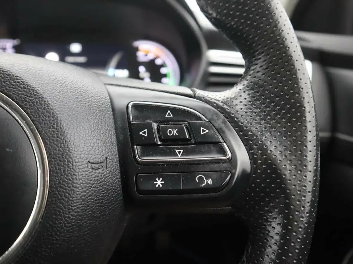 2022-mg-mg5-e-exclusive-ev-long-range-big-22