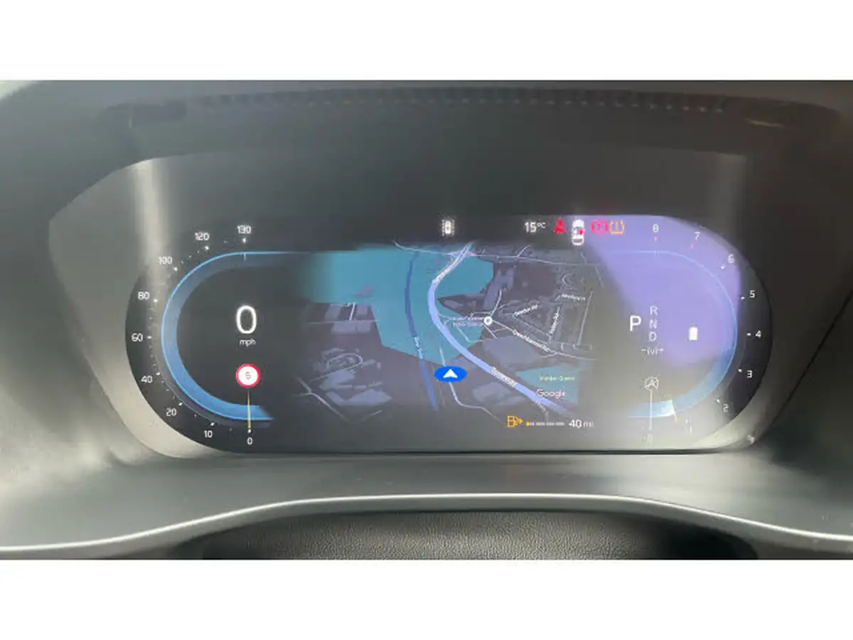 2024-volvo-xc40-20-b3-plus-big-10