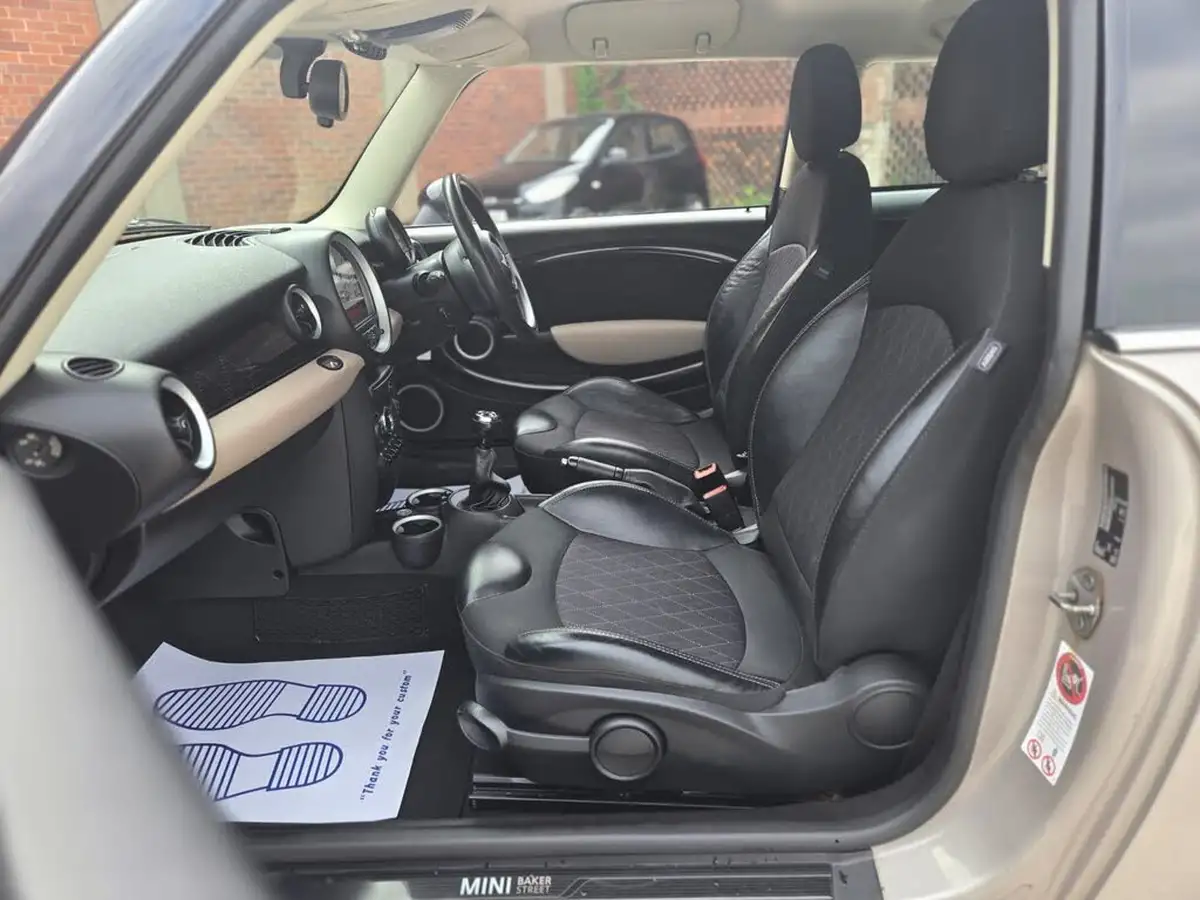 2013-mini-cooper-16td-cooper-d-baker-street-big-19