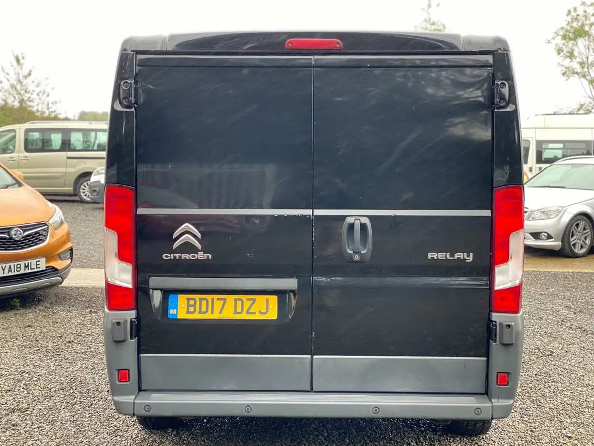 2017-citroen-relay-20bluehdi-35-l2h1-enterprise-big-17