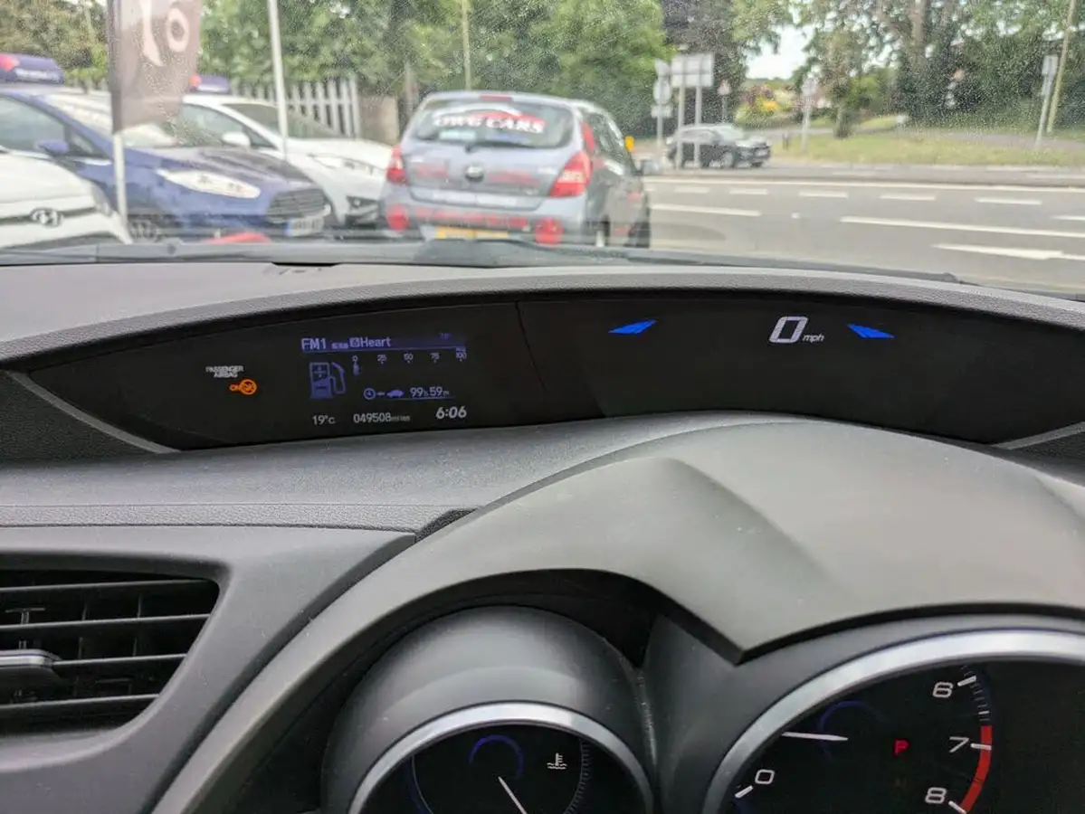 2014-honda-civic-18-ex-auto-big-21