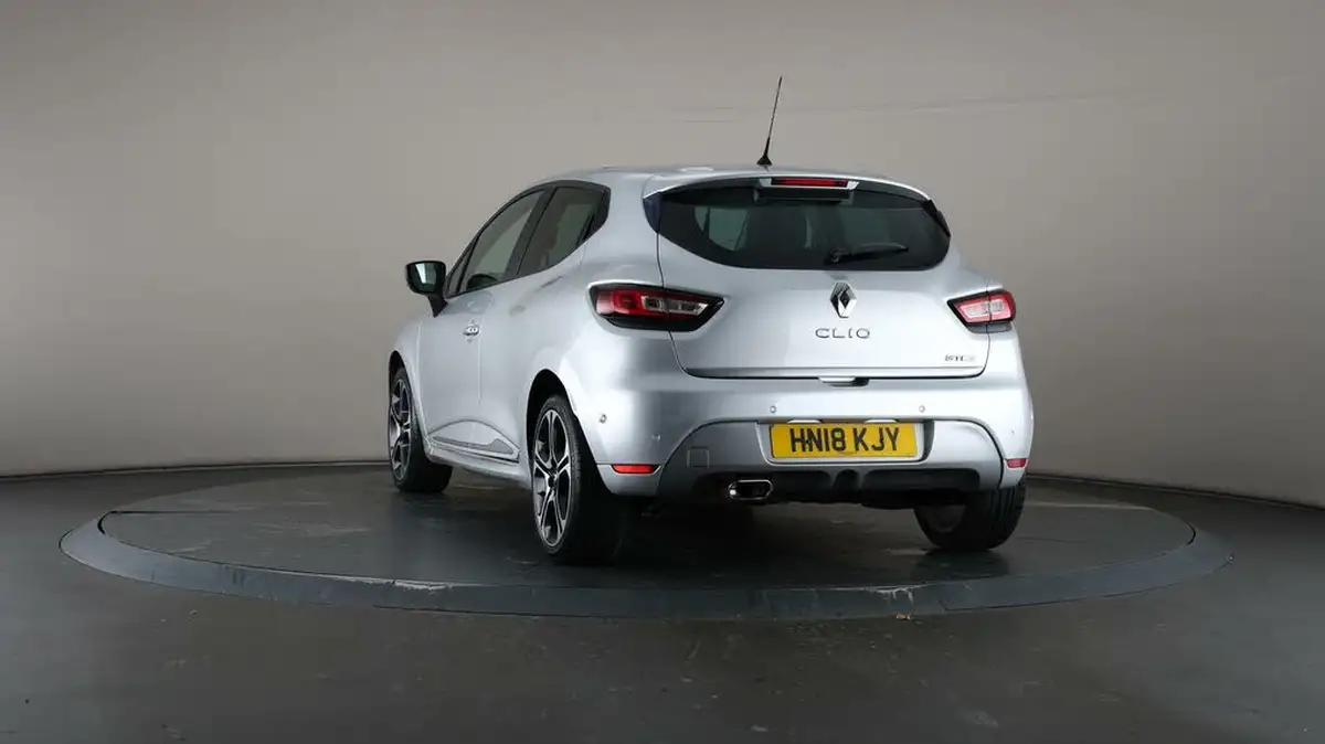 2018-renault-clio-15dci-signature-nav-90bhp-big-56
