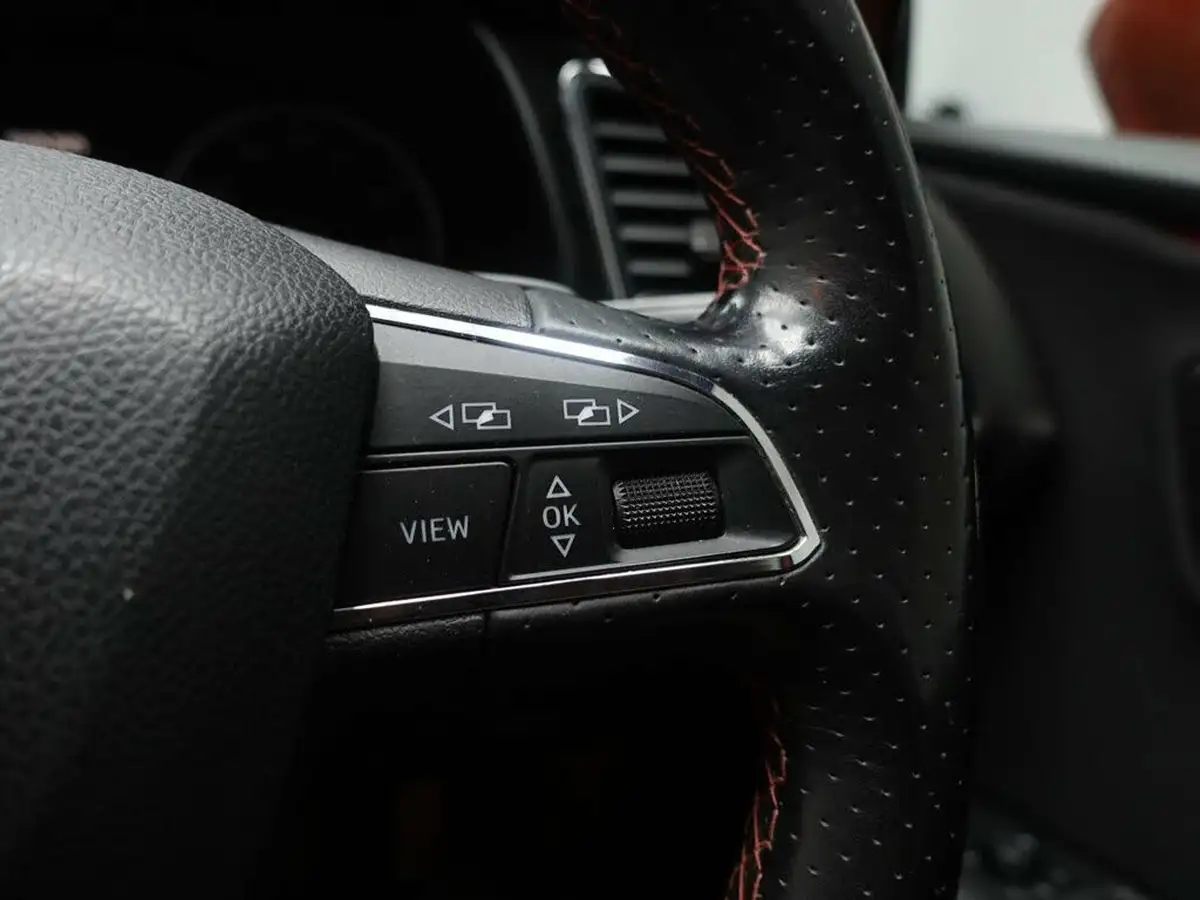 2018-seat-leon-18-tsi-fr-technology-estate-5d-dsg-big-24