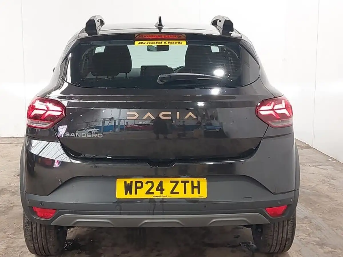 2024-dacia-sandero-stepway-10-tce-extreme-90bhp-big-15