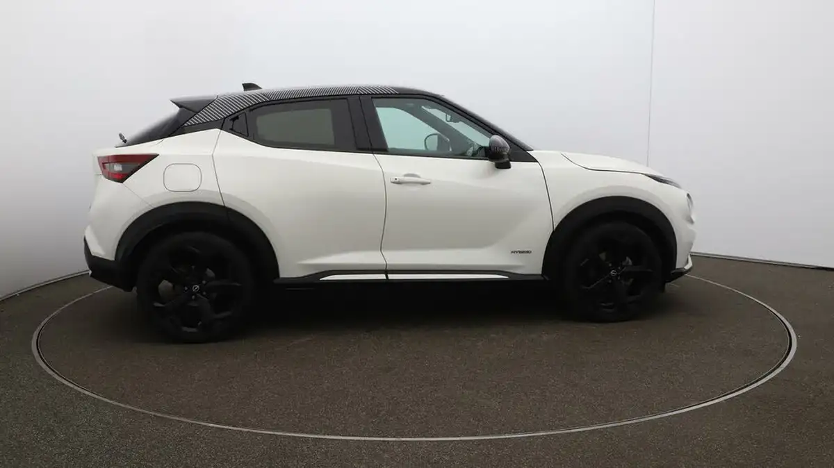 2022-nissan-juke-16-hybrid-premiere-edition-big-8