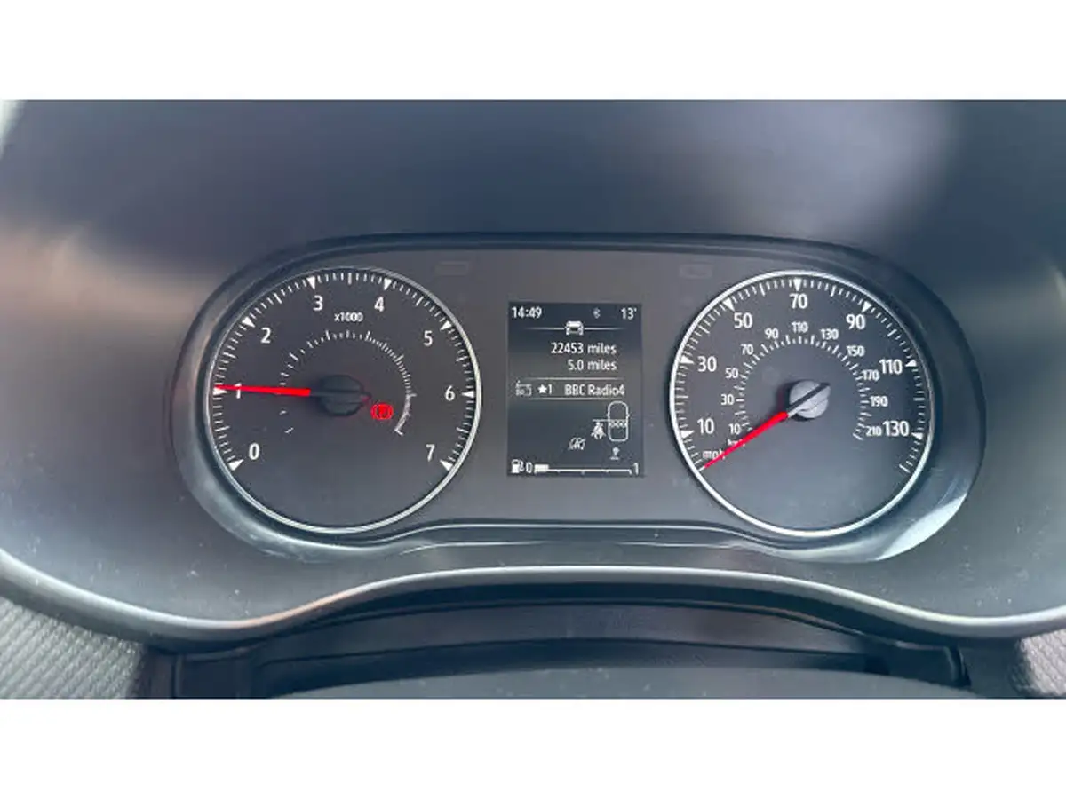 2022-dacia-sandero-big-17
