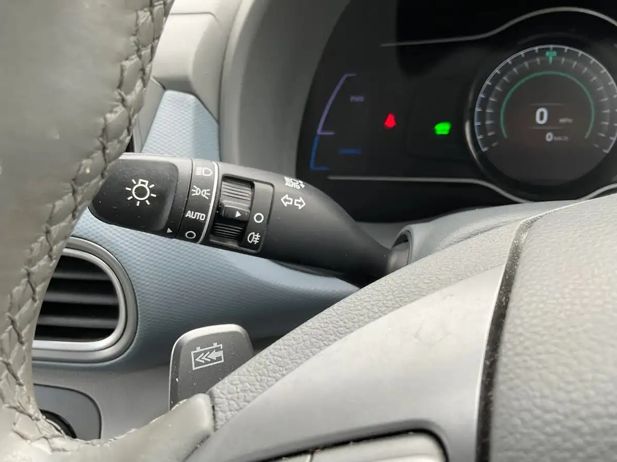 2019-hyundai-kona-e-premium-se-64kwh-big-17