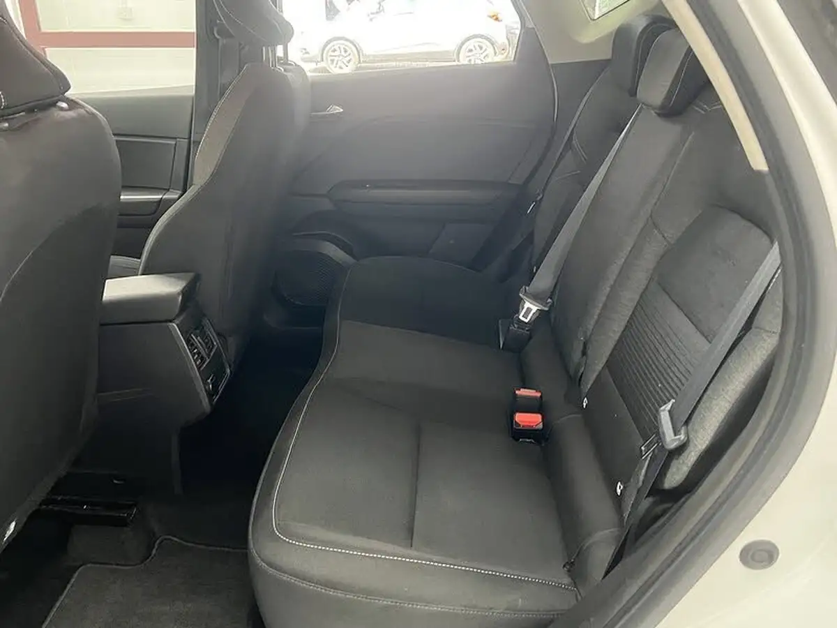 2020-renault-captur-15dci-iconic-95bhp-big-18