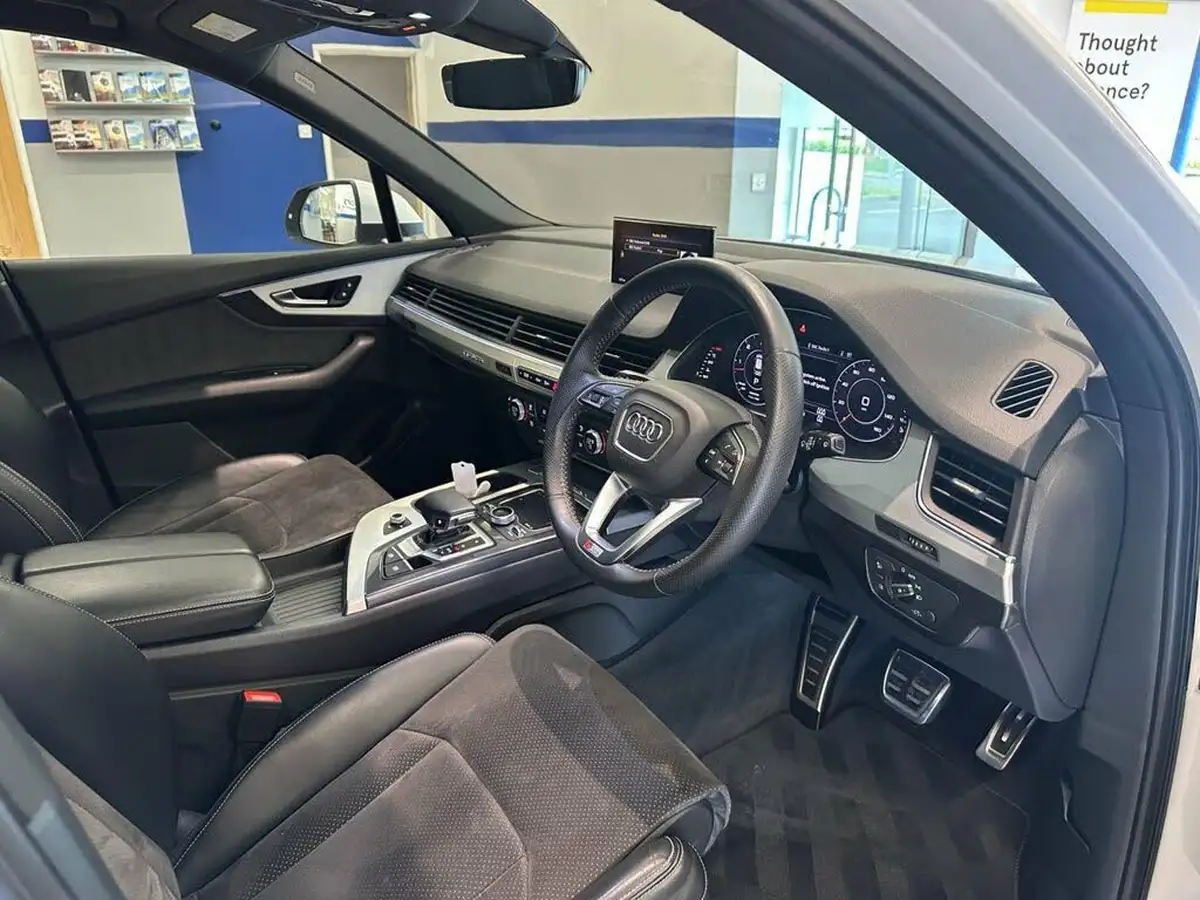 2018-audi-q7-30-50-tdi-s-line-big-8