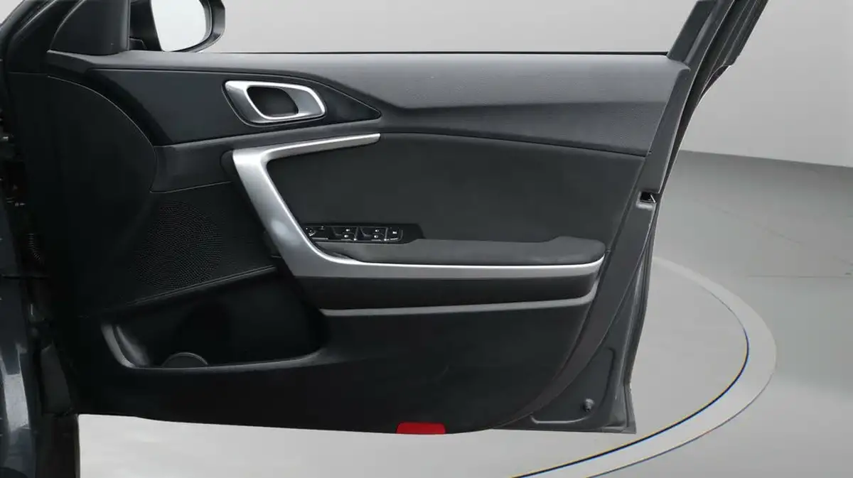 2022-kia-xceed-10-t-gdi-2-big-15