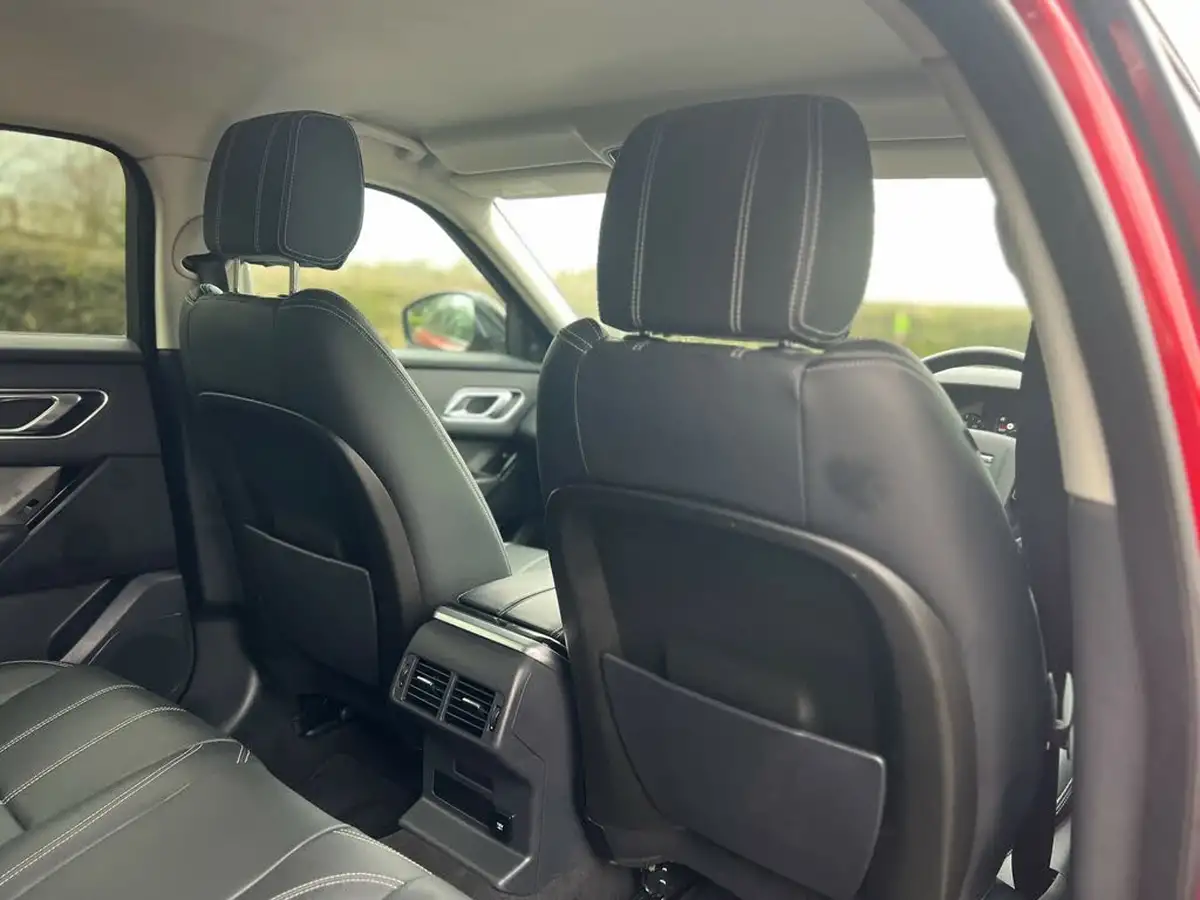 2020-land-rover-range-rover-velar-20-d240-s-big-32