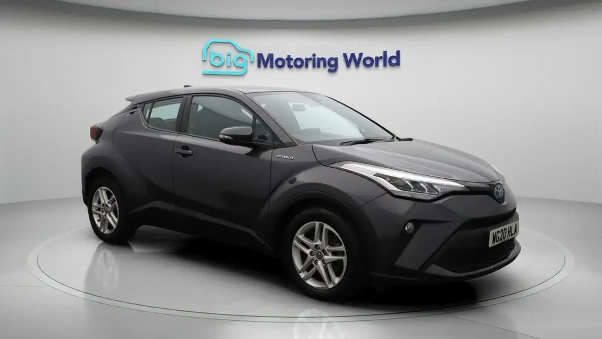 2020-toyota-c-hr-18-vvt-i-icon-parking-pack-big-1