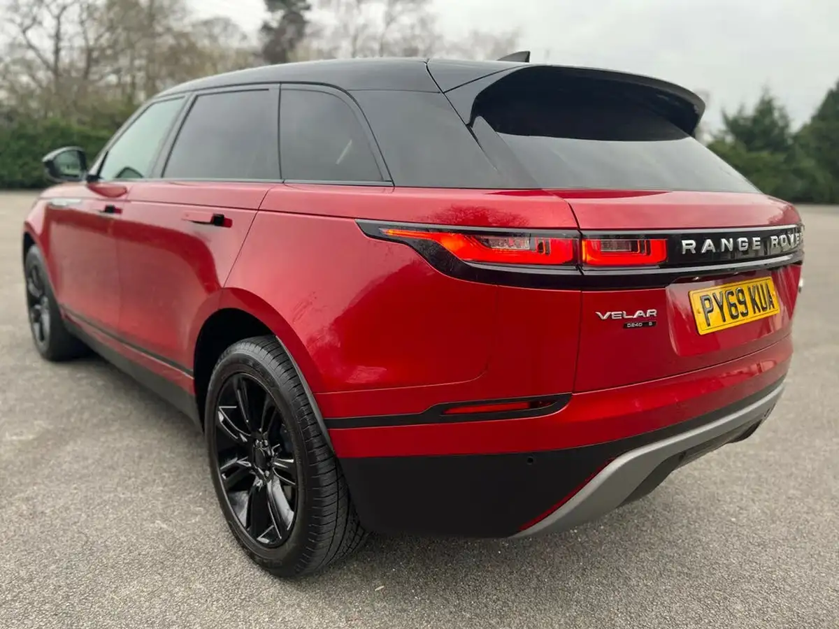 2020-land-rover-range-rover-velar-20-d240-s-big-8
