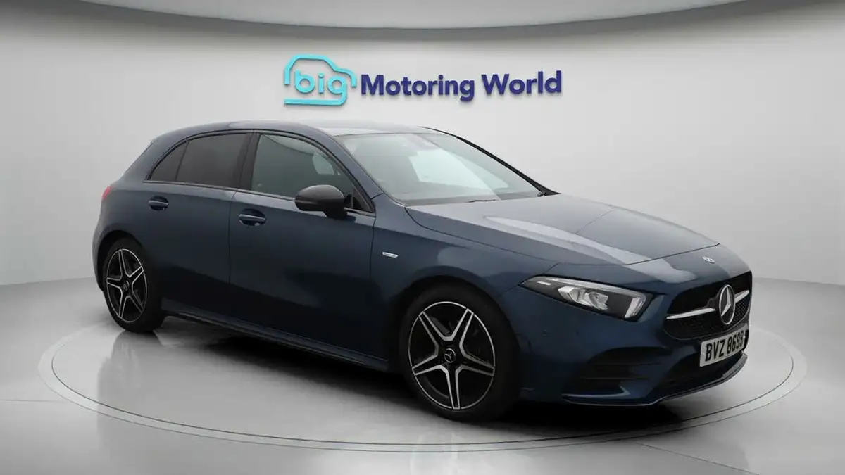 2022-mercedes-benz-a-class-13-a200-amg-line-edition-executive-hatchback-5d-big-1