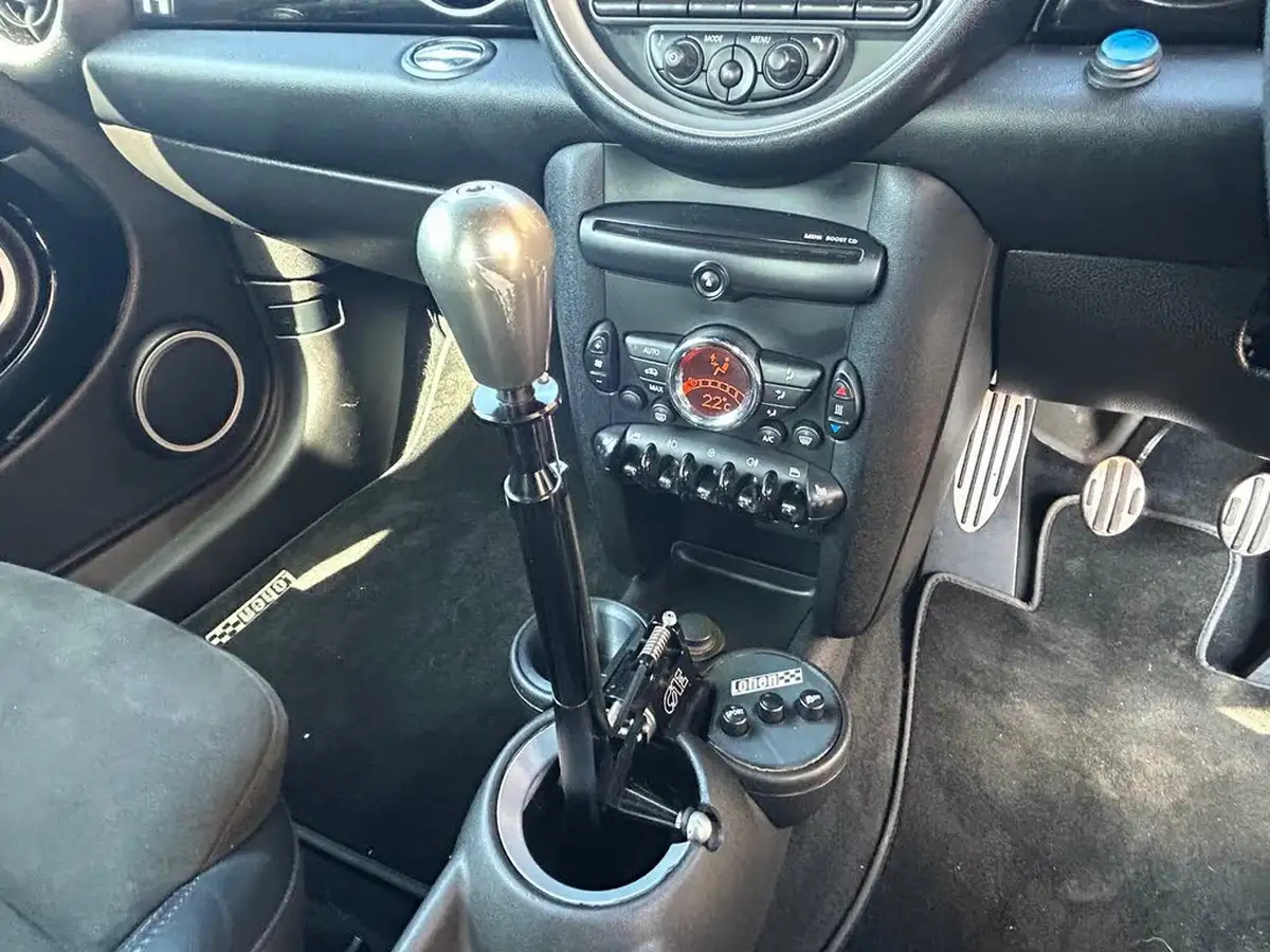 2012-mini-cooper-16-john-cooper-works-hatchback-3d-big-29