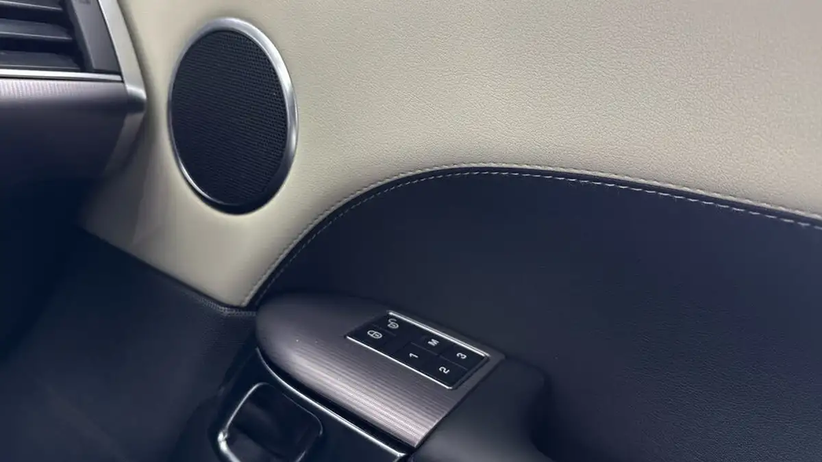 2019-land-rover-range-rover-sport-20si4-hse-big-21