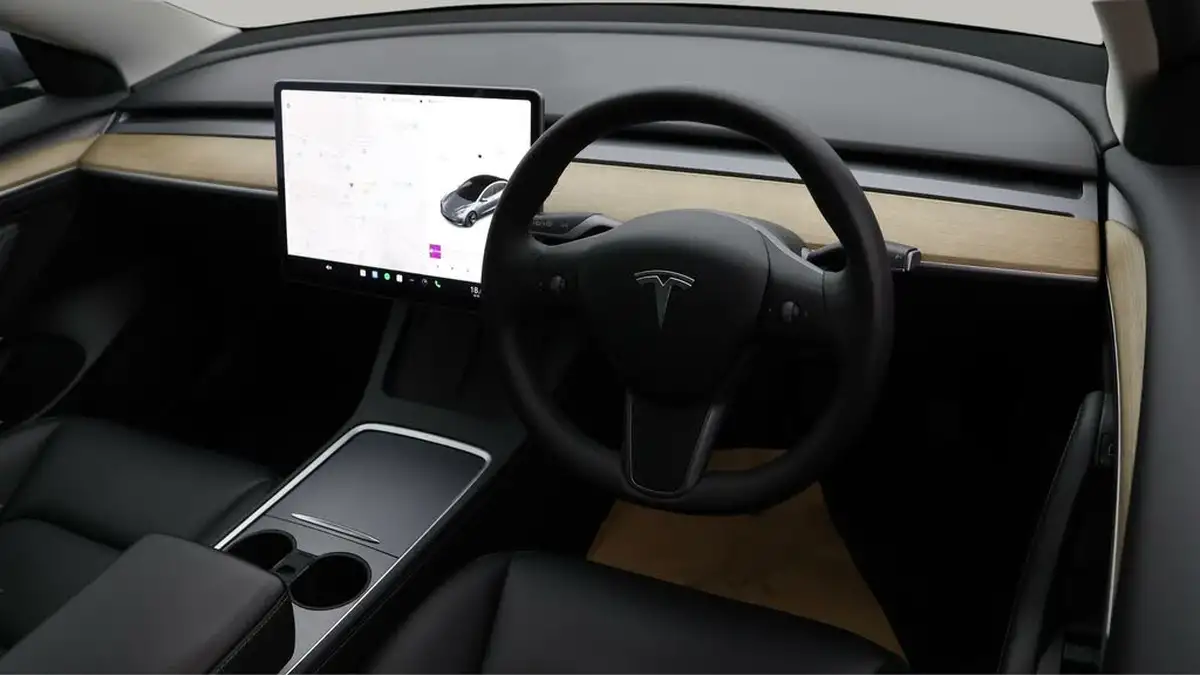 2021-tesla-model-3-e-long-range-awd-big-8