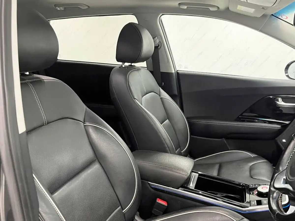 2021-kia-e-niro-ev-4-big-25