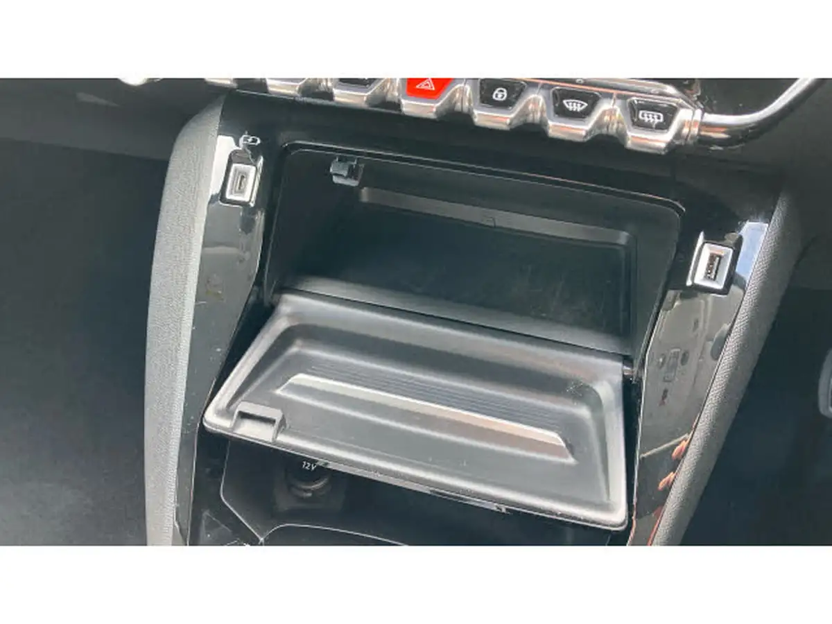 2022-peugeot-208-12-puretech-allure-premium-130bhp-eat8-big-34
