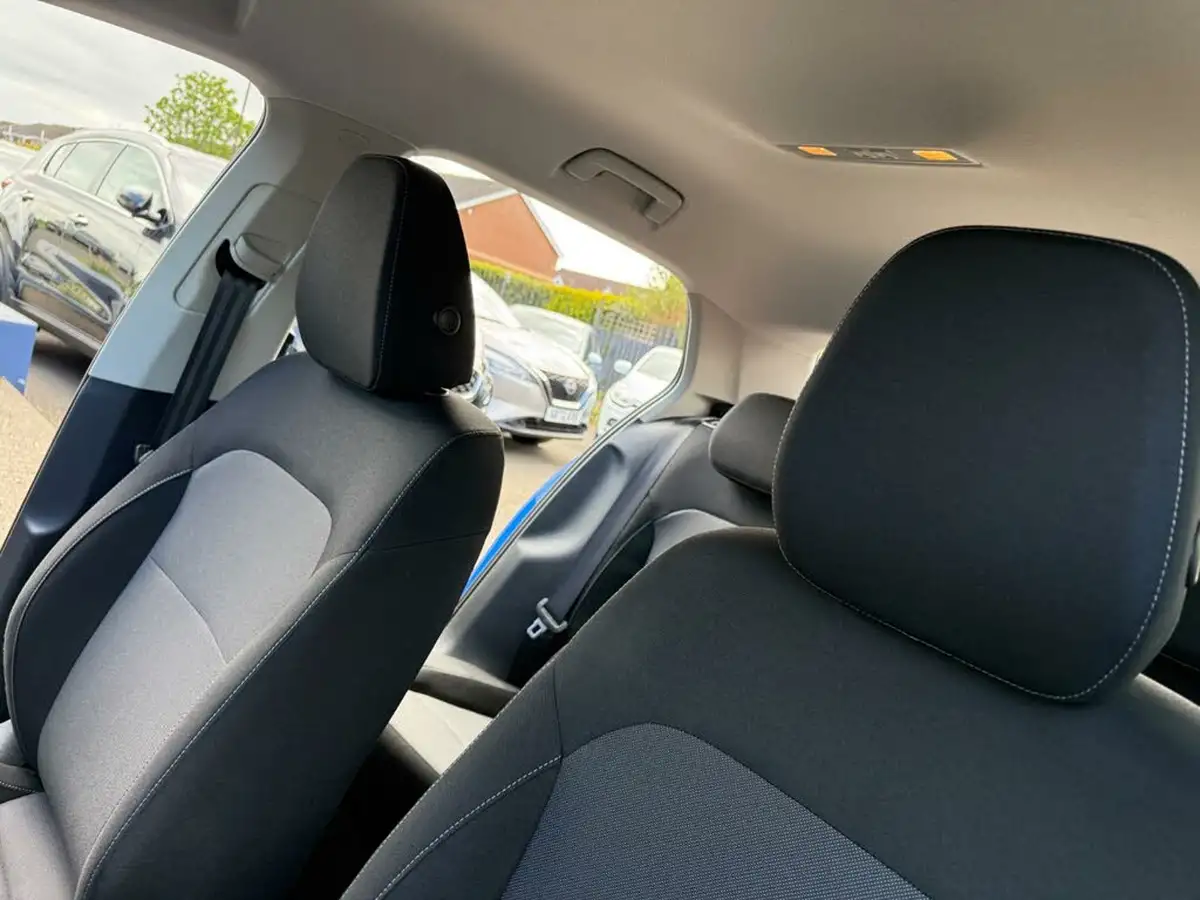 2023-skoda-fabia-10-mpi-colour-edition-big-30