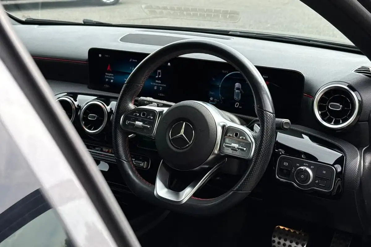 2021-mercedes-benz-a-class-13-a180-amg-line-executive-hatchback-5d-7g-dct-big-27