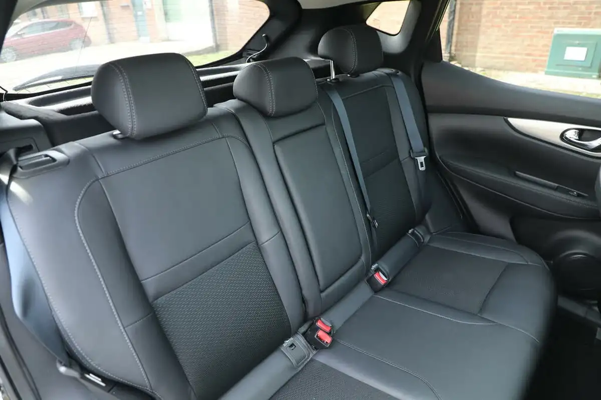 2019-nissan-qashqai-13-dig-t-tekna-140ps-big-11