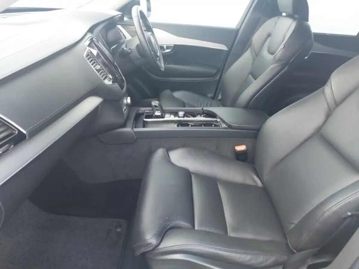 2024-volvo-xc90-20-b5-plus-big-4