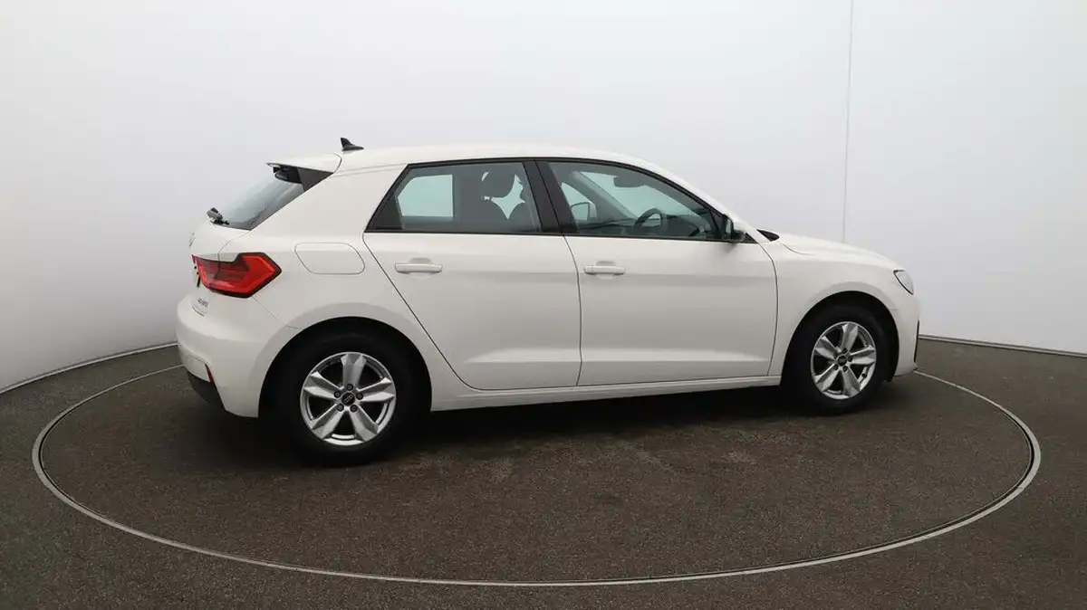 2022-audi-a1-10-25-tfsi-technik-big-50