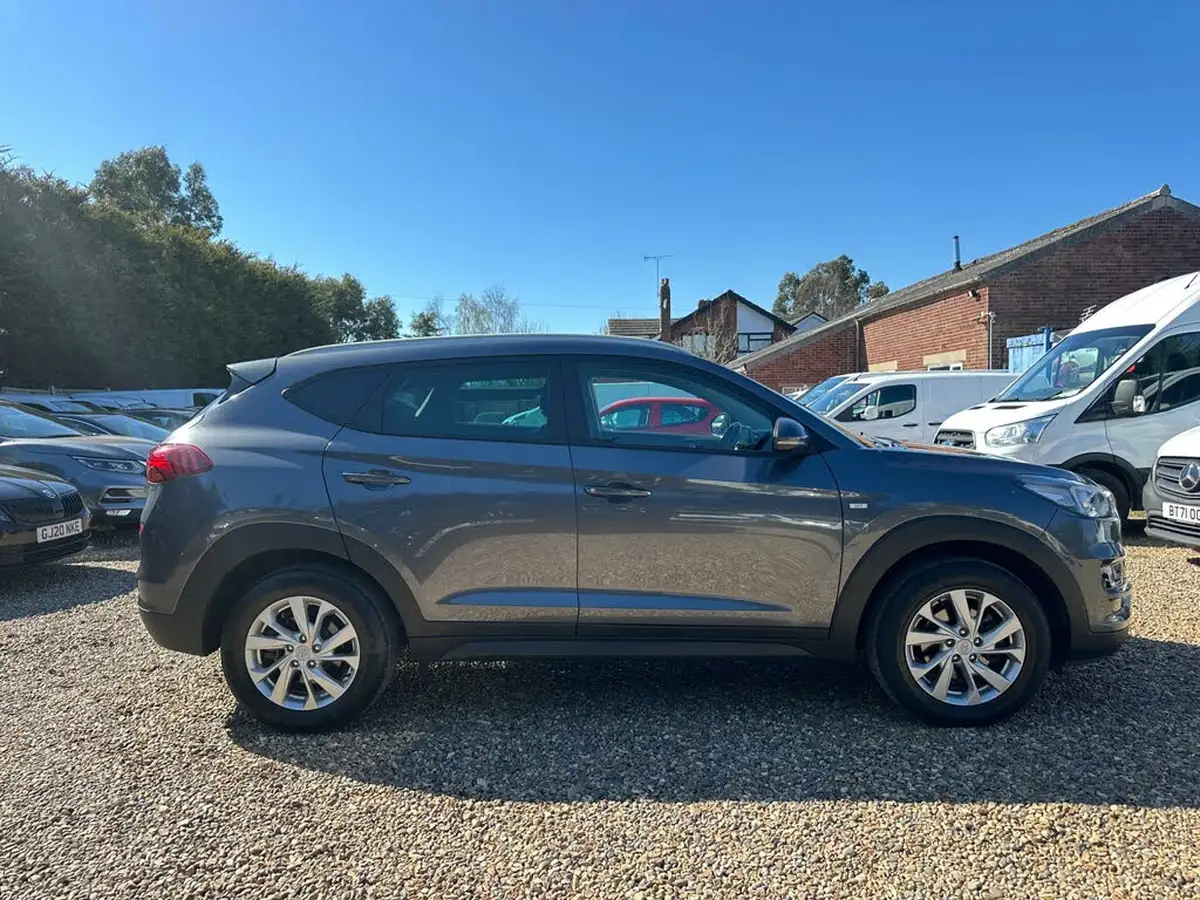 2020-hyundai-tucson-16crdi-se-nav-115ps-48-volt-hybrid-big-5